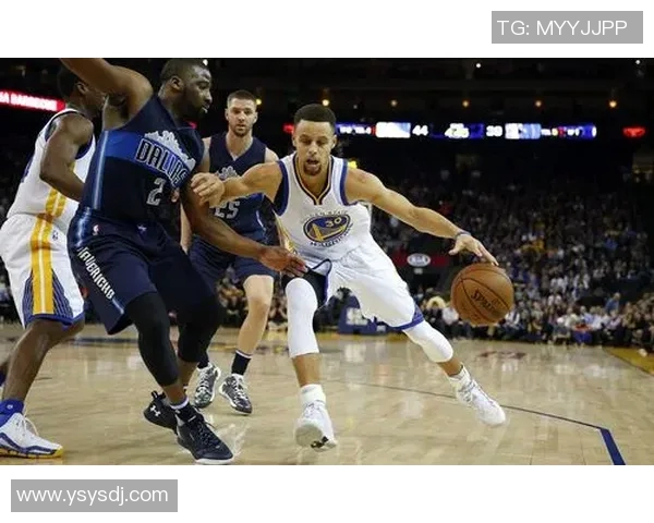 10月24日勇士与小牛精彩对决回放分析及比赛亮点总结