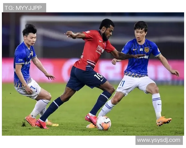 重庆当代与广州恒大激战正酣谁将笑到最后争夺联赛荣耀 重庆当代与广州恒大激战正酣谁将笑到最后争夺联赛荣耀