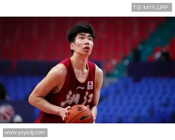 余嘉豪:从新星崛起到篮球场上的传奇之路探索与成长的故事