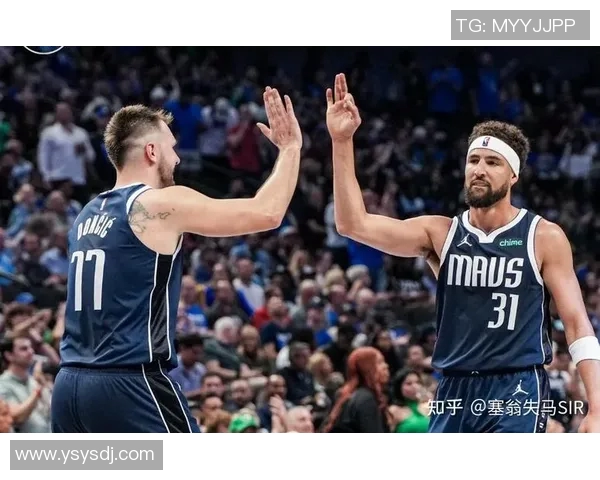 勇士与马刺2015至2016赛季精彩对决回顾与分析