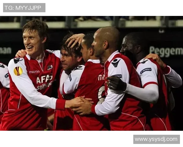 登博思与阿尔克的激烈对决展现足球魅力与团队精神的巅峰对抗 登博思与阿尔克的激烈对决展现足球魅力与团队精神的巅峰对抗