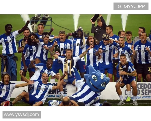 马斯特里与福图纳的激烈对决揭示了荷甲联赛的竞争魅力与球队实力较量